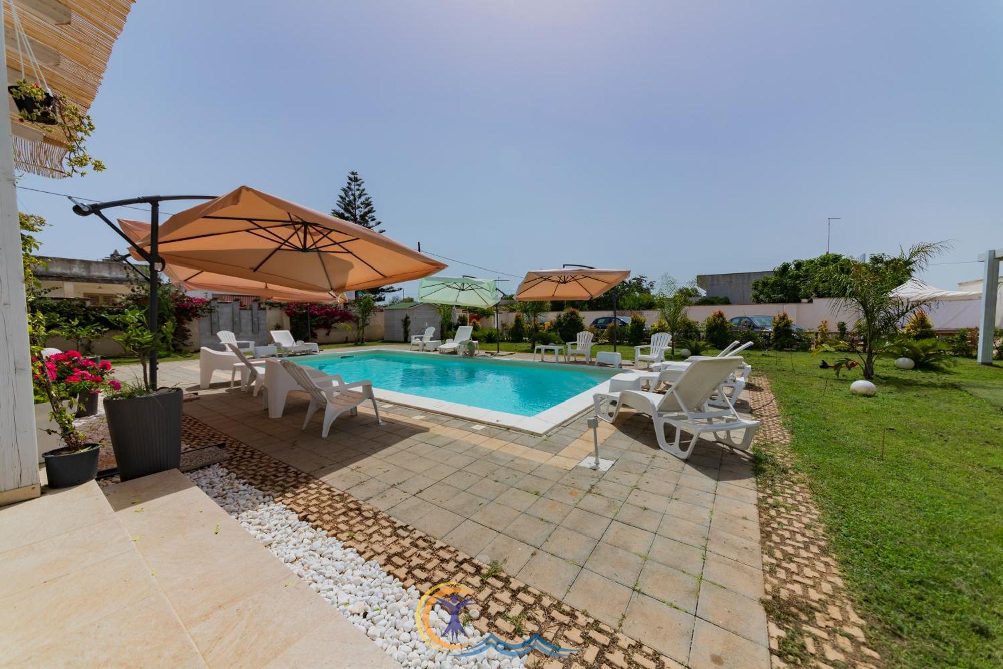 Villa Leonardo San Foca - Room, Pool & Restaurant المظهر الخارجي الصورة