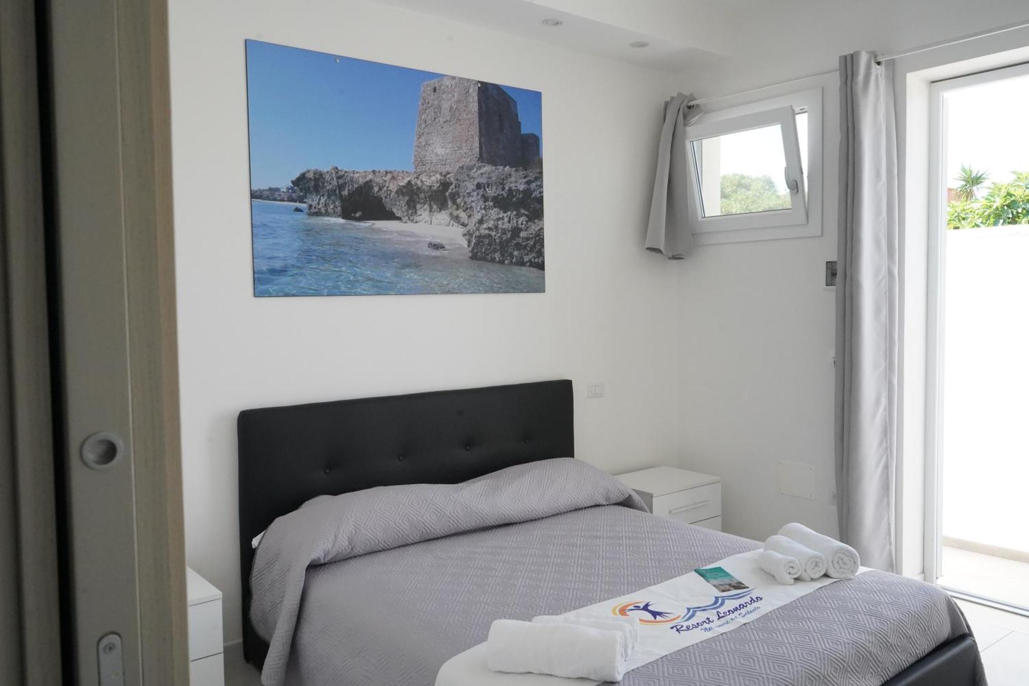 Villa Leonardo San Foca - Room, Pool & Restaurant المظهر الخارجي الصورة